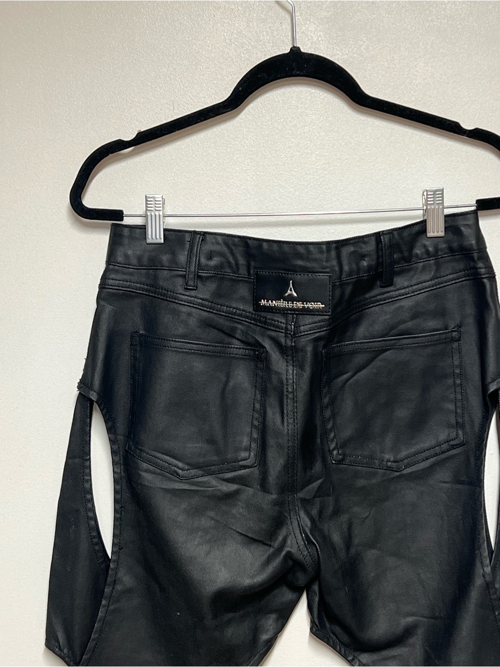Maniere de Voir Black Waxy Cotton Boyfriend Cut out Jeans Sz 10 - Picture 5 of 7
